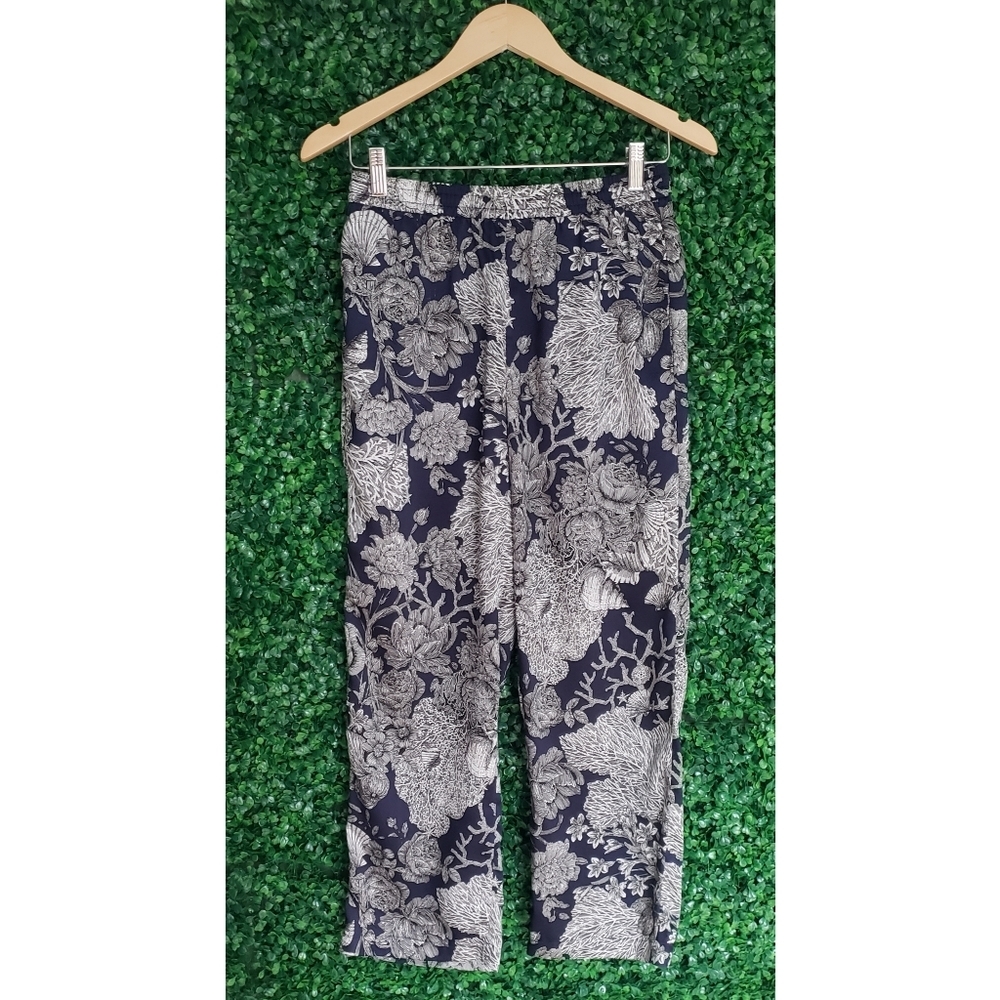 12. J. Crew Pull-on cropped pant in Ratti® seashell print - Picture 2 of 8